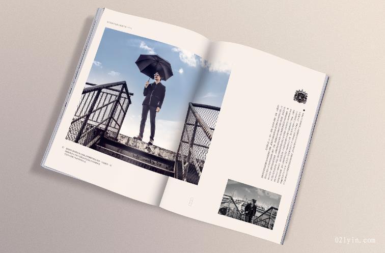 有特色的服裝畫冊設(shè)計總是更能吸引人  第2張