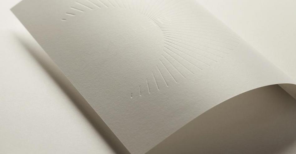 吉印通詳解：上海產(chǎn)品畫冊(cè)印刷的裝訂方式怎么選？